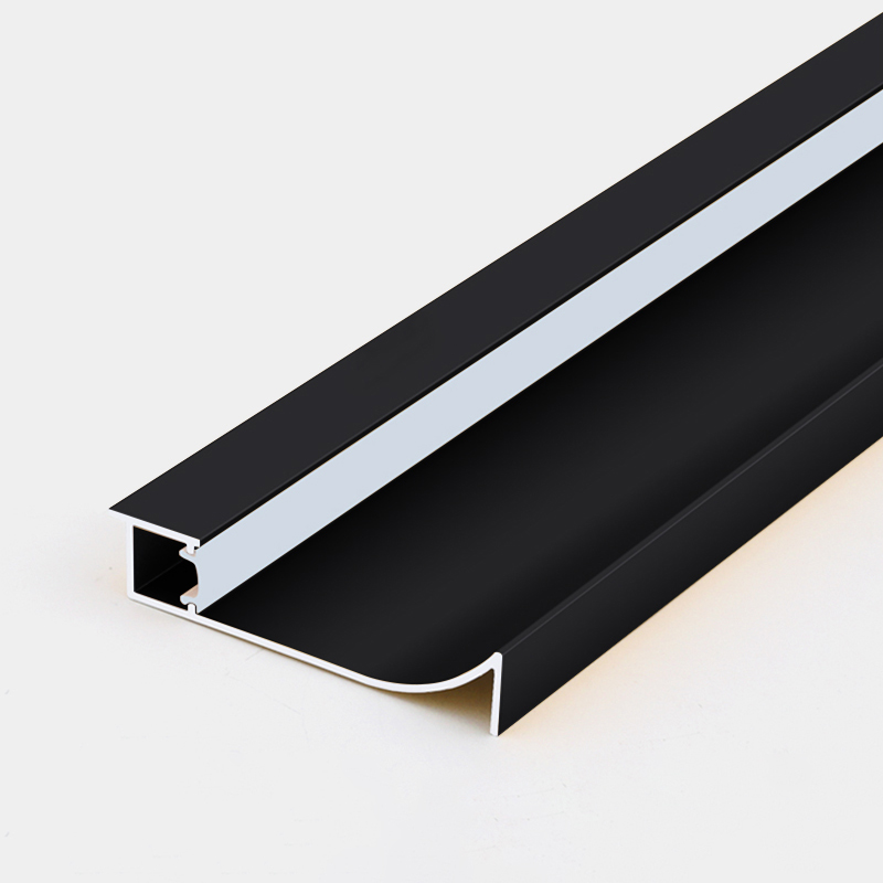 Recessed bottom-lit skirting board